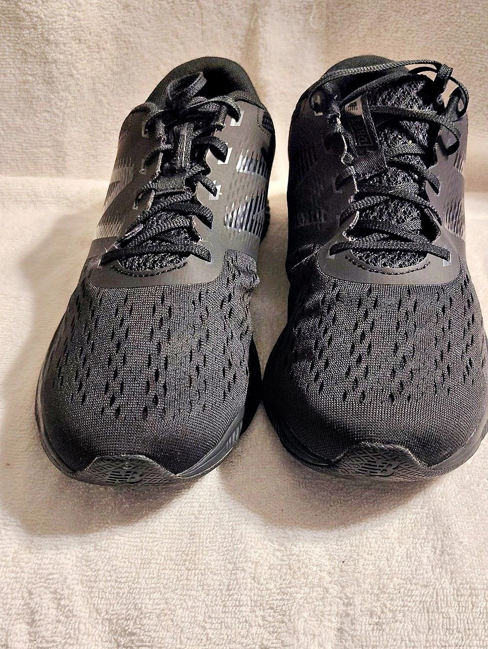 size 12 men New Balance Athletic Shoes.